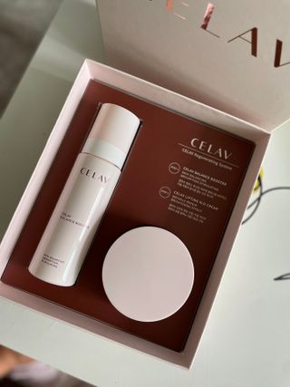프리마인 바르기만 하면 철벽 스킨케어+24시간 마스크팩 효과. 셀라브 리제너레이팅 시스템 부스터+크림 세트 — 5점을 준 리뷰어가 2023년 5월 올린 사용 사진