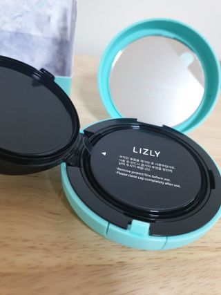 리즐리 씨슬릭 톤업 쿨링 쿠션 15g — 4점을 준 리뷰어가 2021년 7월 올린 사용 사진