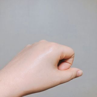 난나 살몬 스파이더 검버섯 미백 톤업 화이트닝 연어 앰플 크림 300ml 대용량 — 5점을 준 리뷰어가 2022년 8월 올린 사용 사진