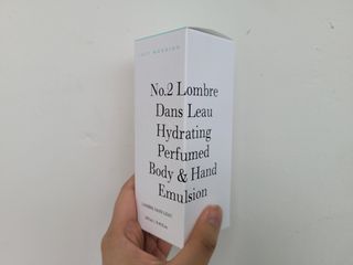 줄라이 모닝 _ JULY MORNING 줄라이모닝 하이드레이팅 퍼퓸드 바디앤핸드 에멀젼 — 4.5점을 준 리뷰어가 2021년 9월 올린 사용 사진