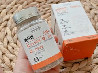 작심연구소 구취제거+충치예방+치아화이트닝 마법의 캔디 덴티팝3종(맛 랜덤 발송) — 5점을 준 리뷰어가 2022년 5월 올린 사용 사진