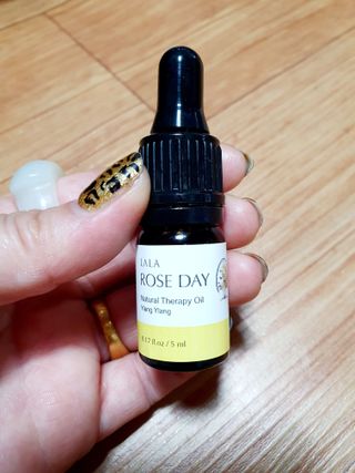 라라로즈데이 시즌2 천연 아로마오일 Y존 케어 속옷향수 이너퍼퓸 5ml  여성의 자존감을 UP시키자 — 5점을 준 리뷰어가 2021년 9월 올린 사용 사진