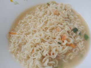 [풀무원] 자연은맛있다 정면, 백면, 홍면  세트 — 5점을 준 리뷰어가 2021년 4월 올린 사용 사진