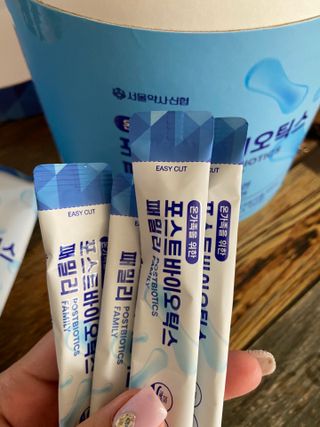 서울약사신협_포스트바이오틱스패밀리_5g x 100포 — 5점을 준 리뷰어가 2021년 5월 올린 사용 사진