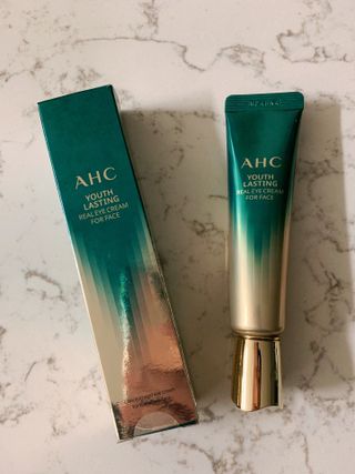 [NEW 탄력유턴 아이크림] AHC 유스 래스팅 리얼 아이크림 포 페이스 — 5점을 준 리뷰어가 2021년 3월 올린 사용 사진