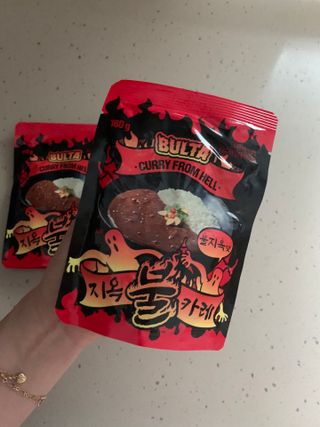 불타 지옥불카레 불지옥맛 180g x 3봉 — 5점을 준 리뷰어가 2021년 6월 올린 사용 사진