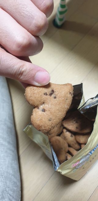 바릴라 몰리노비앙코 쿠키 3종_판디스텔라,쿠오리치니,바이오치 — 4점을 준 리뷰어가 2022년 1월 올린 사용 사진