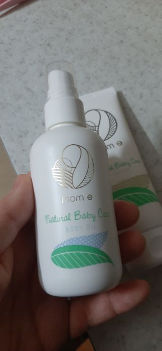 mom e 맘이 내추럴 베이비 케어 크림+바디오일 — 5점을 준 리뷰어가 2021년 1월 올린 사용 사진