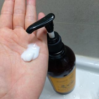 아미니 플라워테라피 바디로션  500ml 시리즈 — 5점을 준 리뷰어가 2021년 1월 올린 사용 사진