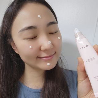프리마인 선크림만 바꿨을 뿐인데 매일 물 2L챙겨먹고 기초케어 완벽하게 한 물빛피부 완성,셀라브UV프로텍터 — 4점을 준 리뷰어가 2023년 6월 올린 사용 사진