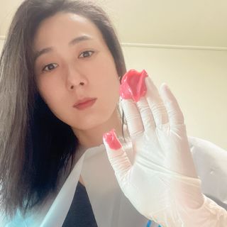 [유니프] 헤어 샤이니 핑크 컬러 트리트먼트240g — 5점을 준 리뷰어가 2023년 11월 올린 사용 사진
