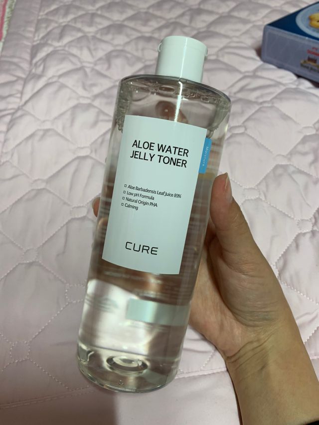 큐어 알로에 워터 젤리 토너 500ml 리뷰 사진