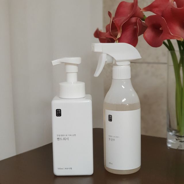 [생활공작소] 핸드워시 용기 500ml 1개 파우더향+풋샴푸 385ml 1개 리뷰 사진