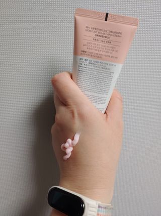 파시 FASCY 高保湿ハンドクリーム40ml+80ml セット — 5점을 준 리뷰어가 2021년 5월 올린 사용 사진