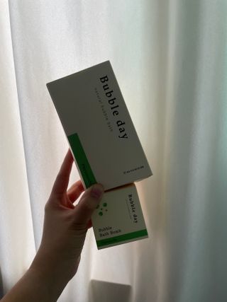 버블데이 아로마/과일 거품 입욕제 — 5점을 준 리뷰어가 2021년 7월 올린 사용 사진
