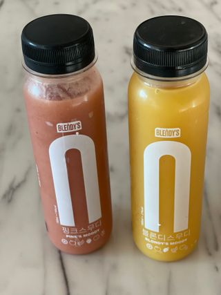 BLENDY'S 핑크 스무디+블론디 스무디 — 4점을 준 리뷰어가 2021년 11월 올린 사용 사진
