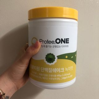 프로티원 단백질쉐이크 녹차맛 2주분 1통+보틀 — 5점을 준 리뷰어가 2021년 4월 올린 사용 사진