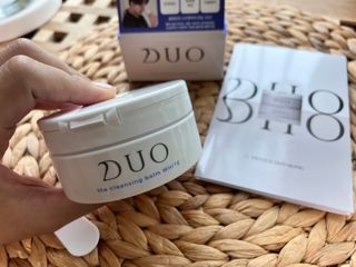듀오코리아 [듀오] 피부맞춤형 저자극 클렌징밤 1종 랜덤발송 (모공케어,안색개선,안티에이징,블랙헤드) — 5점을 준 리뷰어가 2022년 8월 올린 사용 사진