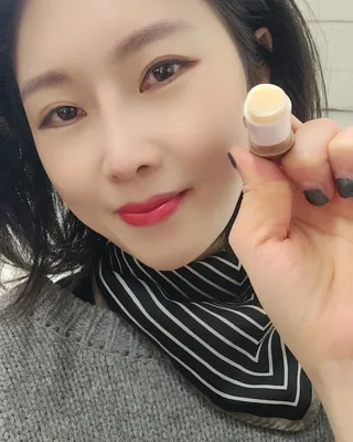 더사가오브수 [사가수] 효혜윤 보태니컬 에너지 에센스인로션 20ml /아이포올 스틱 3g — 5점을 준 리뷰어가 2023년 2월 올린 사용 사진