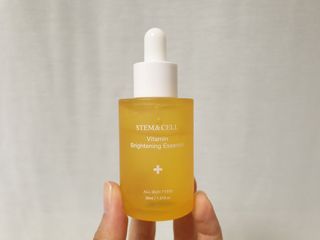 체르엠 스템앤셀 비타민 브라이트닝 에센스 30ml 1개 — 5점을 준 리뷰어가 2021년 11월 올린 사용 사진