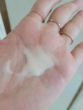 산수시 데포 세럼 수분 물광 비타민 에센스 50ml 기초화장품 — 5점을 준 리뷰어가 2021년 8월 올린 사용 사진