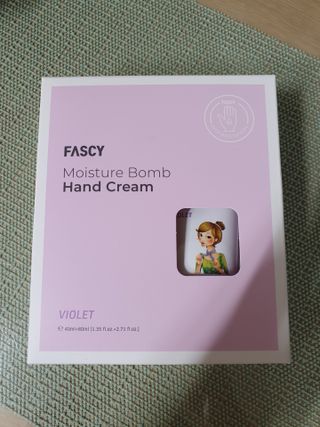 파시 FASCY 高保湿ハンドクリーム40ml+80ml セット — 5점을 준 리뷰어가 2021년 6월 올린 사용 사진
