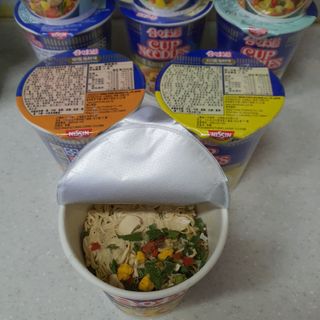 NISSIN 닛신 컵누들  4종 - 씨푸드오리지날, 씨푸드 스파이시, 씨푸드 커리, 씨푸드 XO소스 — 5점을 준 리뷰어가 2022년 2월 올린 사용 사진
