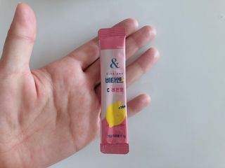 비타앤C 레몬맛, 망고맛 — 5점을 준 리뷰어가 2021년 4월 올린 사용 사진