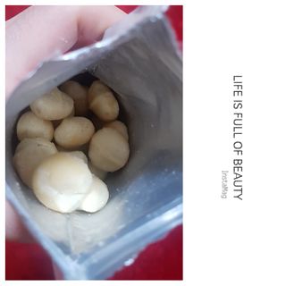 도이퉁 마카다미아 넛 90g  로얄 마카넛 오리지널 쏠트 허니 — 5점을 준 리뷰어가 2021년 3월 올린 사용 사진