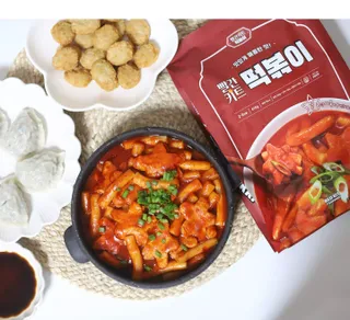 빨간키트 떡볶이 밀키트 2~3인분 매운맛 국물 떡볶이 만들기 쉬운 황금 레시피 분말 소스로 간편한 요리 — 5점을 준 리뷰어가 2021년 8월 올린 사용 사진