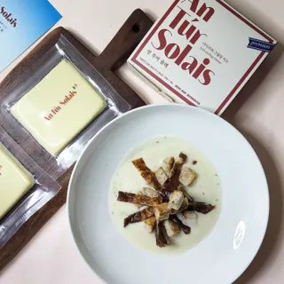 앙투어솔레 아일랜드 구워먹는 치즈 100 자연 치즈 와인안주 300g(100g x 3팩) — 5점을 준 리뷰어가 2022년 9월 올린 사용 사진