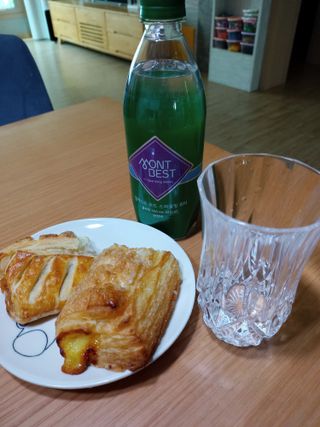 몽베스트 Montbest with Sparkling water Plain 20병 — 5점을 준 리뷰어가 2021년 10월 올린 사용 사진