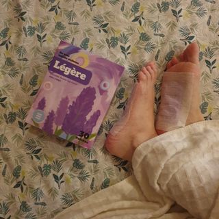 [레제르] 아로마 수액패치 발패치 30매입 -라벤더향/유칼립투스향/대나무향 — 5점을 준 리뷰어가 2022년 2월 올린 사용 사진