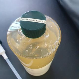 라로지크 X4 스케일링 퍼퓸 샴푸 1,000mℓ — 5점을 준 리뷰어가 2021년 12월 올린 사용 사진