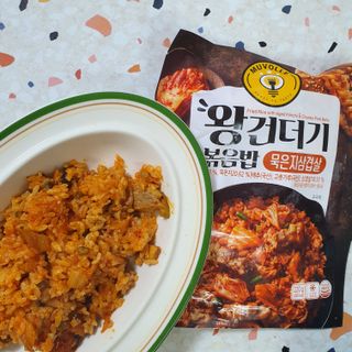 한성기업 무볼레 왕건더기 볶음밥 묵은지삼겹살 — 5점을 준 리뷰어가 2021년 10월 올린 사용 사진