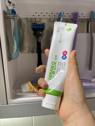 프리마인 유해균 뿐만 아니라 유익균까지 씻어내는 치약은 그만, 건강한 구강환경을 만드는 덴탈엔오 — 5점을 준 리뷰어가 2022년 9월 올린 사용 사진
