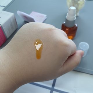 유니베르소 로즈힙 오일 15ml — 5점을 준 리뷰어가 2021년 6월 올린 사용 사진