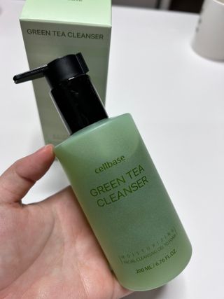 프리마인 메이크업과 들뜨는 각질까지 한방에 깐달걀로! 순하기까지한 셀베이스 그린티클렌저(200ml) — 5점을 준 리뷰어가 2023년 4월 올린 사용 사진