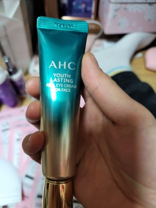 [NEW 탄력유턴 아이크림] AHC 유스 래스팅 리얼 아이크림 포 페이스 — 5점을 준 리뷰어가 2021년 3월 올린 사용 사진