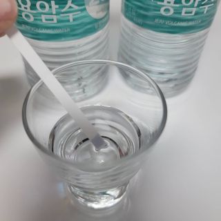 닥터유 제주용암수 닥터유 용암수 — 4점을 준 리뷰어가 2021년 8월 올린 사용 사진