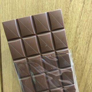 당류2g 자일리톨로 단맛을낸 슈카 퓨어비건 무설탕초콜릿 Xucker vegan 2개입 — 5점을 준 리뷰어가 2021년 4월 올린 사용 사진