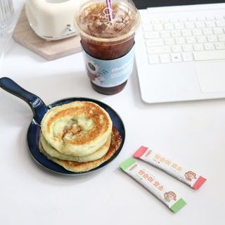 아이비웰니스 빵순이 식탁 위의 필수템! 빵순이 효소 키위맛 100포 + 석류맛 14포 (총 114포) — 5점을 준 리뷰어가 2023년 1월 올린 사용 사진