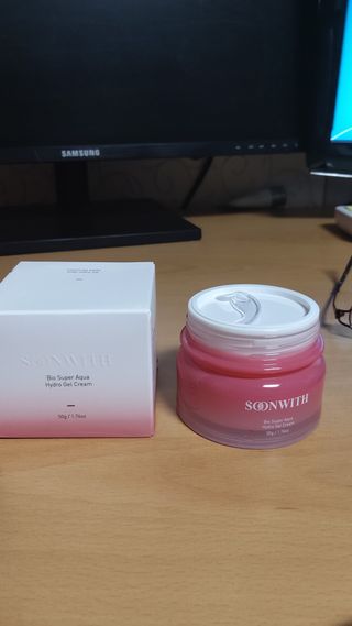 SOONWITH 바이오 수퍼 아쿠아 하이드로 젤 크림 — 5점을 준 리뷰어가 2021년 2월 올린 사용 사진