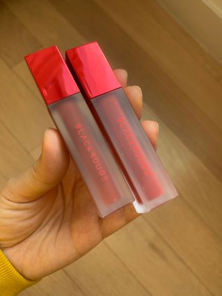 [블랙루즈] 에어 핏 벨벳틴트 시즌1 7종 중 택1+랜덤1 — 5점을 준 리뷰어가 2021년 1월 올린 사용 사진