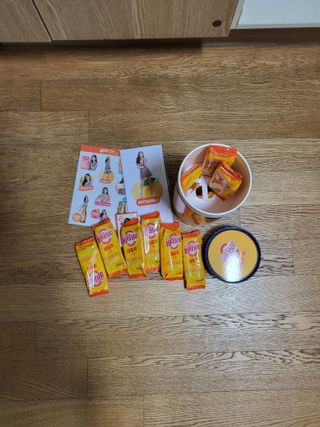 광동생활건강 [광동] 제니비타민C 비타500데일리스틱 180포+제니등신대+제니스티커 — 5점을 준 리뷰어가 2021년 12월 올린 사용 사진