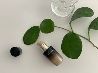 수려한 더블랙세럼 15ml — 5점을 준 리뷰어가 2022년 3월 올린 사용 사진