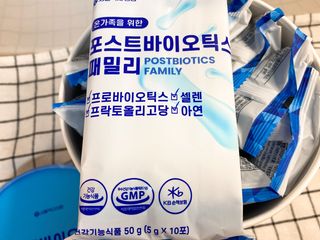 서울약사신협_포스트바이오틱스패밀리_5g x 100포 — 5점을 준 리뷰어가 2021년 3월 올린 사용 사진