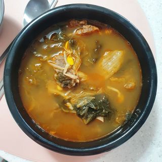 요리반상회 용문해장국 2팩 + 뚝배기 1개 — 5점을 준 리뷰어가 2021년 3월 올린 사용 사진