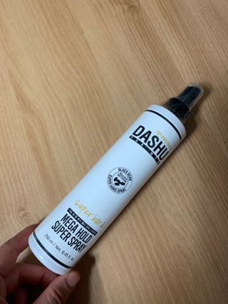 다슈코리아 다슈 포 맨 프리미엄 메가 홀드 슈퍼 스프레이 250ml — 5점을 준 리뷰어가 2021년 5월 올린 사용 사진