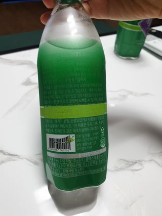 몽베스트 Montbest with Sparkling water Lime20병 — 5점을 준 리뷰어가 2021년 10월 올린 사용 사진